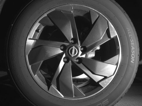 Used 2025 Nissan Rogue SV image 14