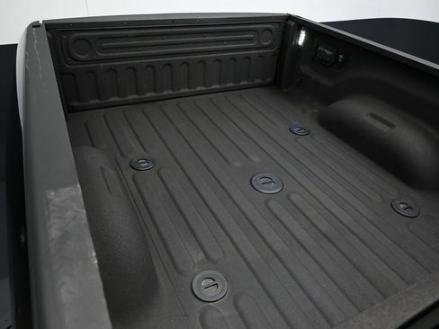 Used 2024 RAM 2500 Limited AWD/4WD image 43