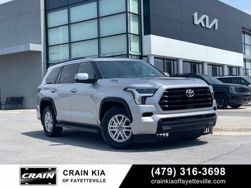 Used 2025 Toyota Sequoia SR5 AWD/4WD image 1