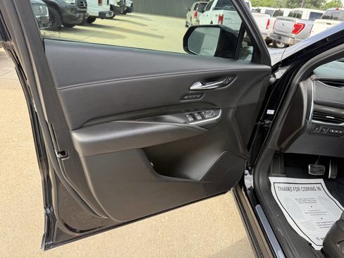 Used 2022 Cadillac XT4 Sport FWD image 8