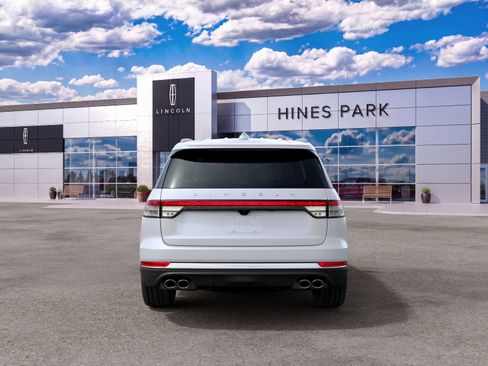 New 2027 Lincoln Aviator Reserve RWD image 7