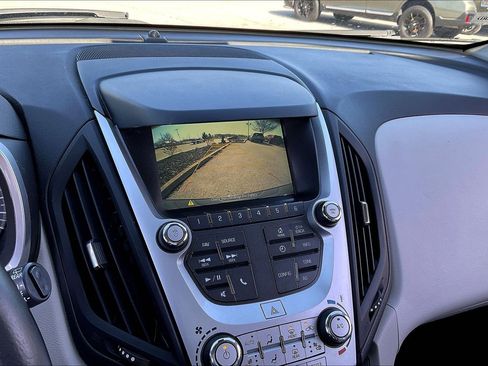 Used 2017 Chevrolet Equinox Premier w/ Enhanced Convenience Package FWD image 21