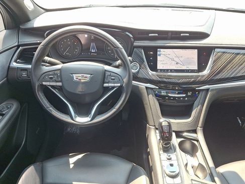 Certified 2024 Cadillac XT6 Premium Luxury w/ Technology Package AWD/4WD image 14