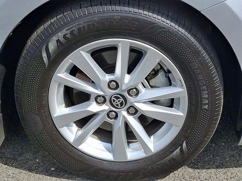 Certified 2025 Toyota Camry LE image 9