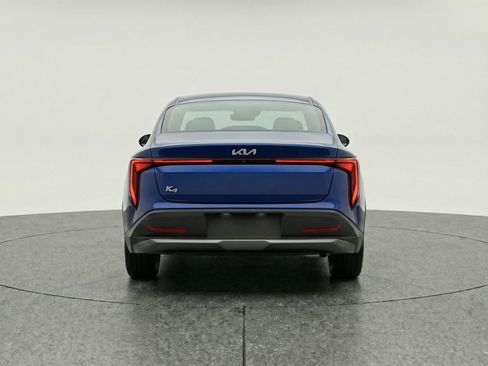 Used 2025 Kia K4 LXS image 7