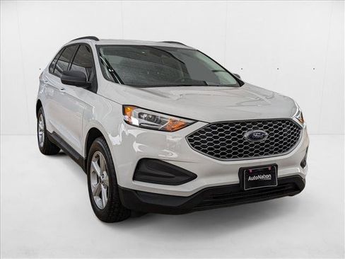 New 2024 Ford Edge SE image 2