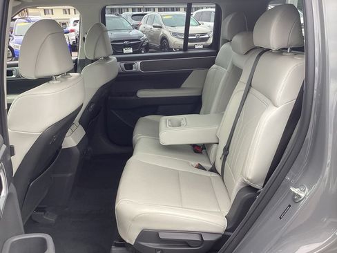 Used 2024 Hyundai Santa Fe SEL AWD/4WD image 15