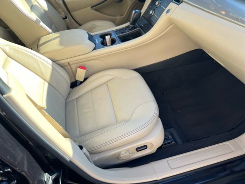 Used 2019 Ford Taurus SEL w/ Equipment Group 201A image 17