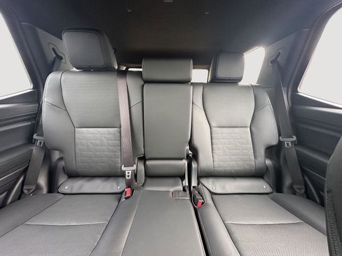 Used 2025 Toyota 4Runner TRD Off-Road Premium image 13