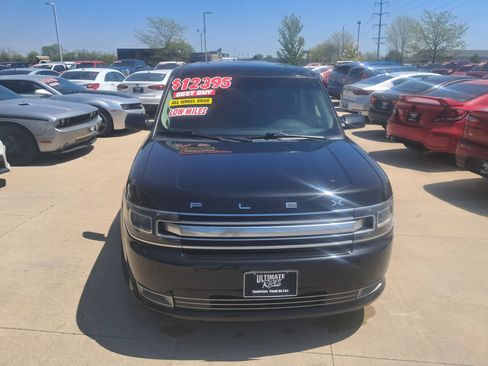 Used 2014 Ford Flex Limited w/ Equipment Group 303A AWD/4WD image 2