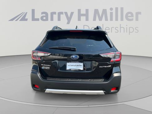 Certified 2024 Subaru Outback Limited AWD/4WD image 4