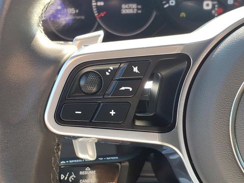 Used 2021 Porsche Cayenne w/ Premium Package Plus AWD/4WD image 20