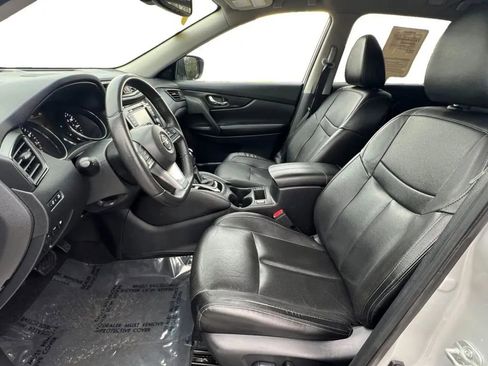 Used 2019 Nissan Rogue SL w/ Premium Package AWD/4WD image 10