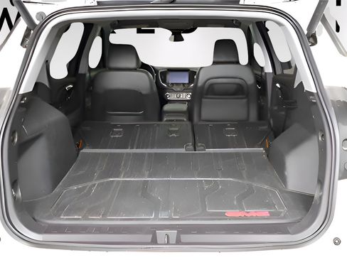Used 2024 GMC Terrain AT4 w/ Tech Package AWD/4WD image 26