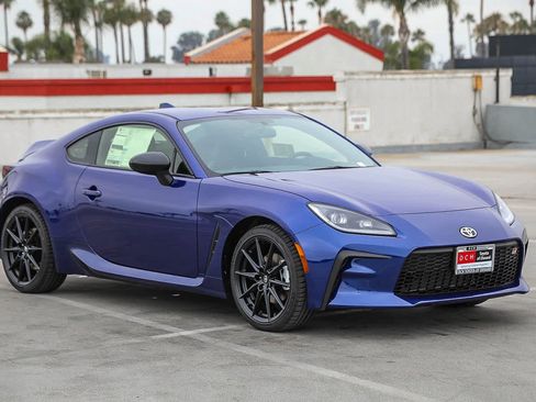New 2026 Toyota GR86 Premium RWD image 4