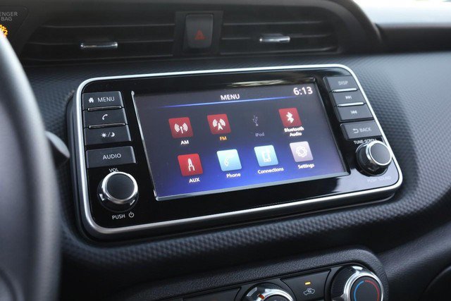 Certified 2025 Nissan Kicks Play S FWD image 10