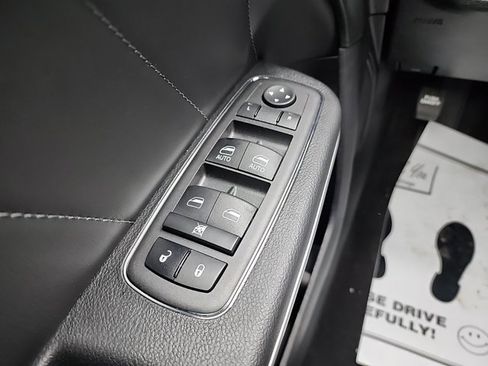 Certified 2023 Dodge Charger Scat Pack w/ Plus Group image 27