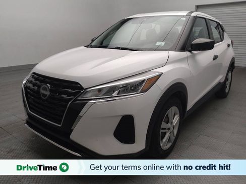 Used 2023 Nissan Kicks S FWD image 1