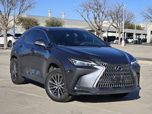 Used 2024 Lexus NX 250 FWD w/ Towing Package (2000 Lbs) image 1