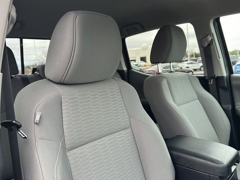 Used 2018 Toyota Tacoma SR5 image 24