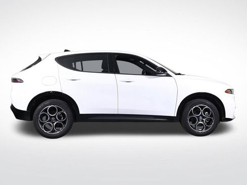 Used 2025 Alfa Romeo Tonale AWD/4WD image 6