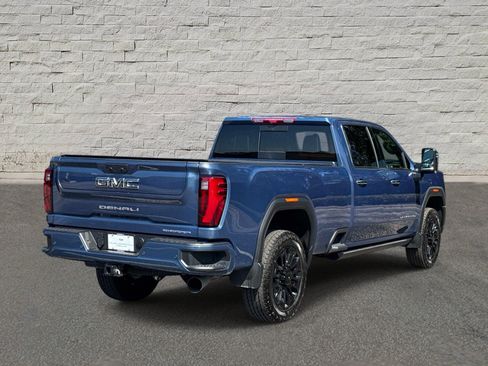 Used 2026 GMC Sierra 2500 Denali Ultimate AWD/4WD image 5