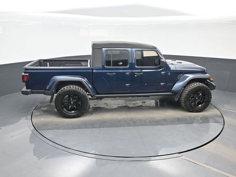 Used 2025 Jeep Gladiator Sport AWD/4WD image 22
