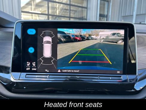 Used 2025 Volkswagen Atlas SE AWD/4WD image 19