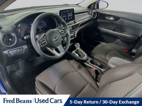 Used 2019 Kia Forte S w/ S Premium Package FWD image 11