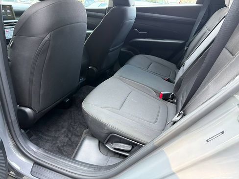Used 2025 Hyundai Tucson SE FWD image 20