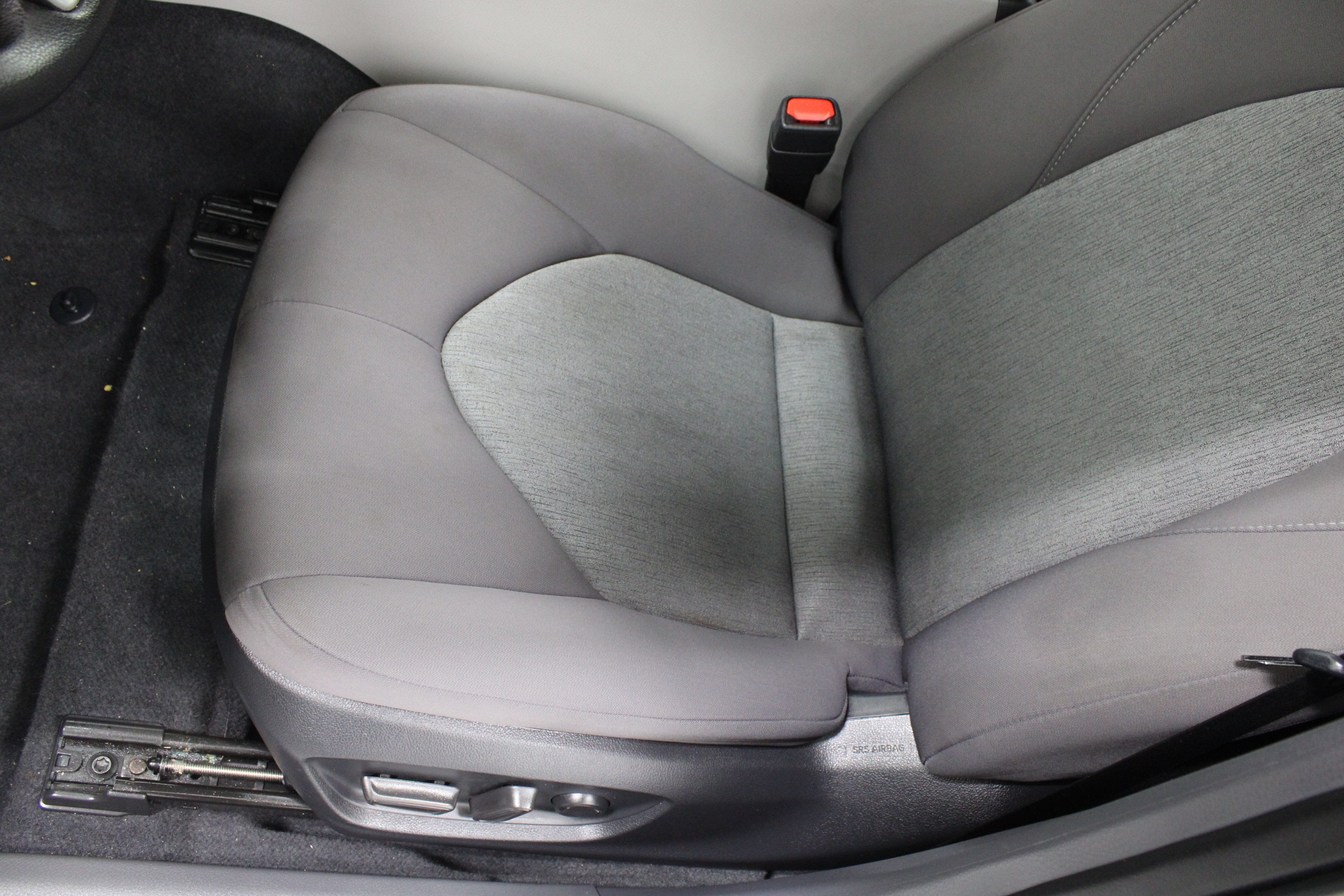 Used 2024 Toyota Camry LE FWD image 15