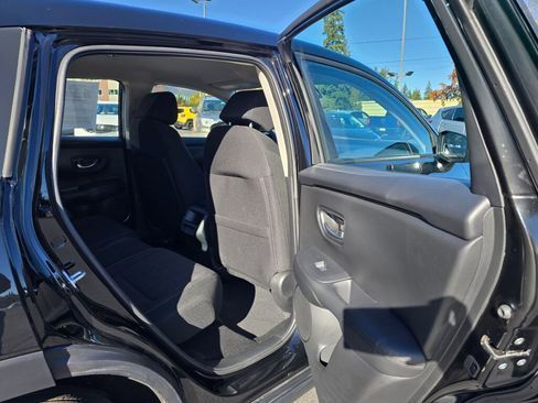 Certified 2025 Honda HR-V LX image 9