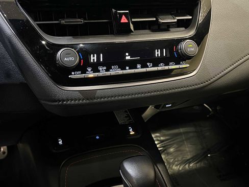 Certified 2025 Toyota Corolla Premium Plus image 25