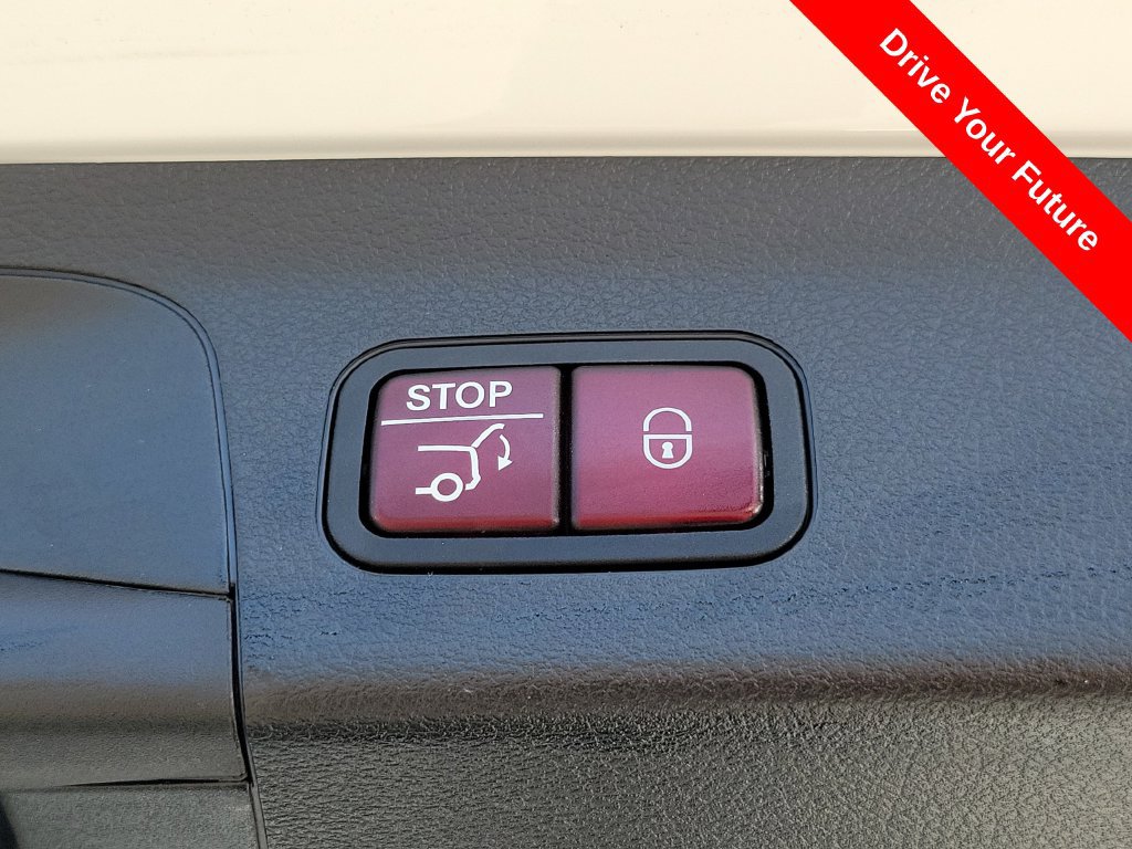 Used 2022 Mercedes-Benz GLS 450 4MATIC image 27
