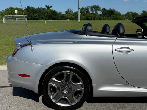 Used 2008 Lexus SC 430 Convertible RWD image 21