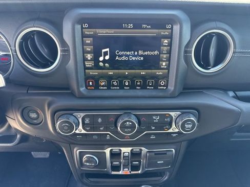 Used 2023 Jeep Wrangler Unlimited Sahara w/ Cold Weather Group image 29