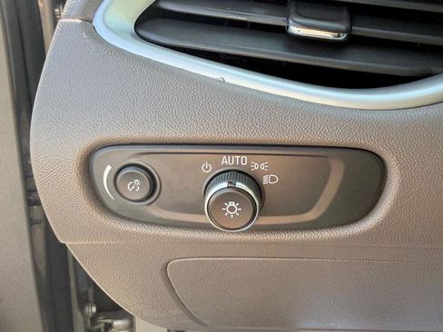 Used 2024 Chevrolet Malibu LT image 14