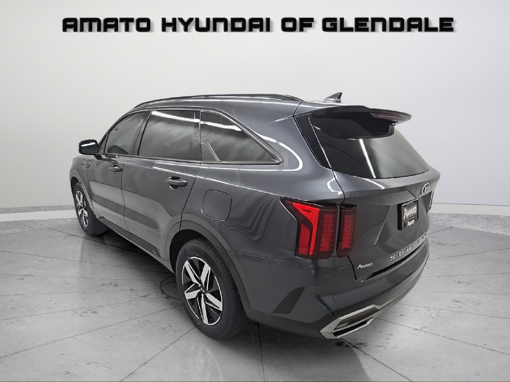 Used 2021 Kia Sorento S FWD image 11
