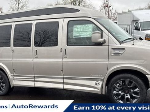 New 2025 GMC Savana 2500 Work Van w/ Driver Convenience Package image 3