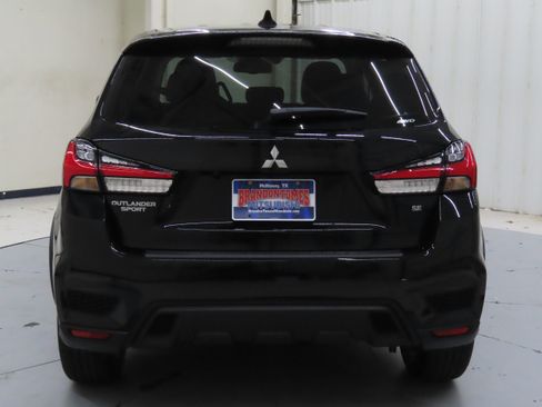 New 2025 Mitsubishi Outlander Sport SE image 4