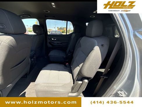 Certified 2023 Chevrolet Traverse LT w/ Rear Camera Mirror Package AWD/4WD image 23