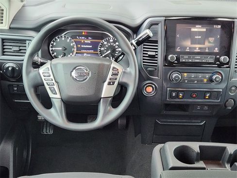 Used 2022 Nissan Titan SV w/ Accessory Utility Package image 15