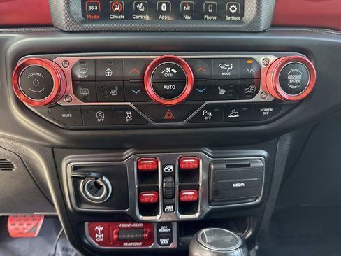 Used 2022 Jeep Wrangler Unlimited Rubicon w/ LED Lighting Group image 33