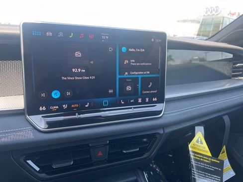 New 2026 Volkswagen Tiguan SE R-Line AWD/4WD image 17