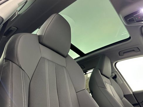 New 2025 Audi Q5 Premium Plus w/ Premium Plus image 16