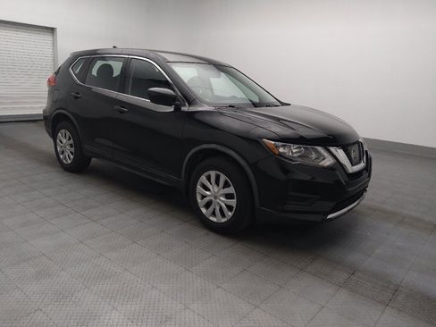Used 2017 Nissan Rogue S FWD image 11