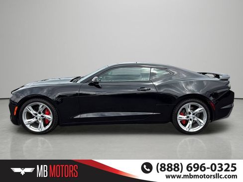 Used 2021 Chevrolet Camaro SS RWD image 2