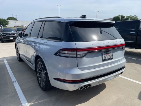 Used 2025 Lincoln Aviator 2WD w/ Jet Appearance Package image 6
