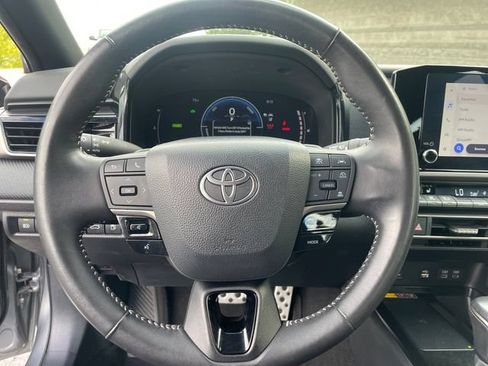 Used 2025 Toyota Camry SE w/ Convenience Package AWD/4WD image 14