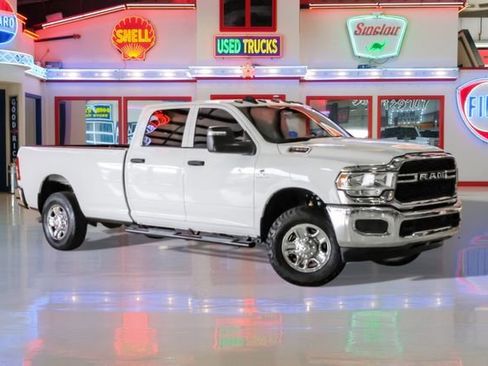 Used 2024 RAM 3500 Tradesman w/ Chrome Appearance Group image 1